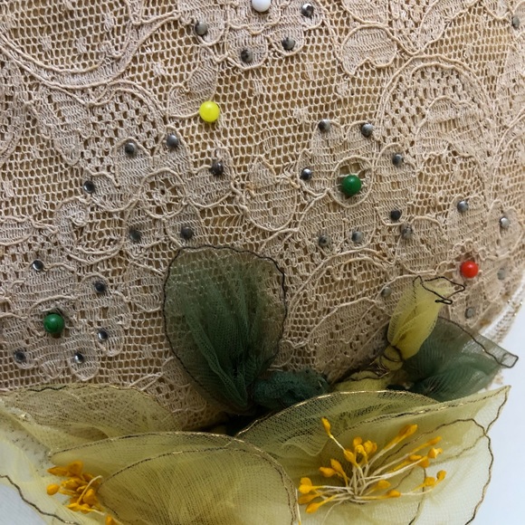 Antique Lace Pincushion - Picture 7 of 8